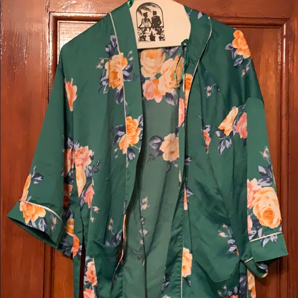 BEAUTIFUL LONG KIMONO DRESS
